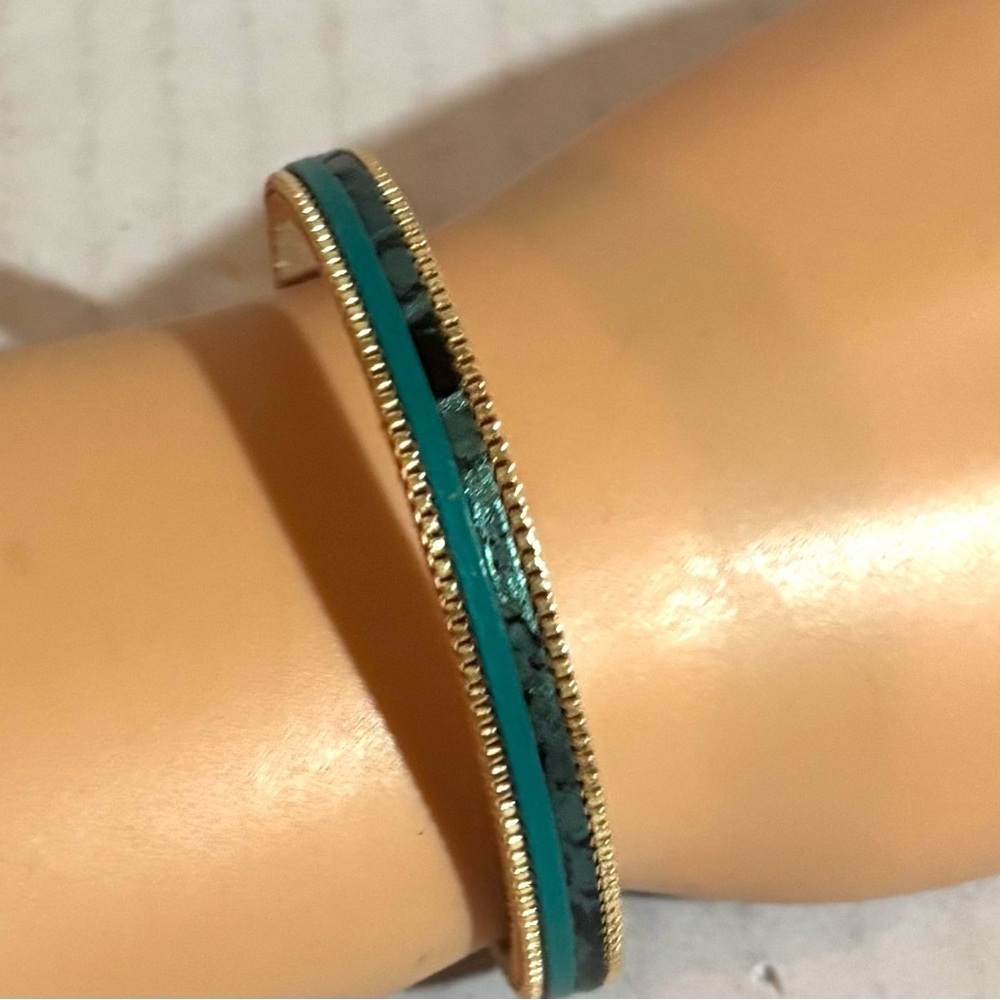 Fashion jewelry multicolor print genuine leather magnetic bracelet one size